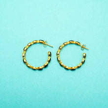 Load image into Gallery viewer, Onyx Goddess Hoops